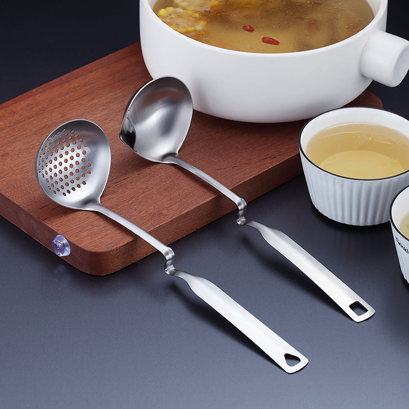 Stainless Steel Wall-Mounted Oil Filter Spoon for Hot Pot